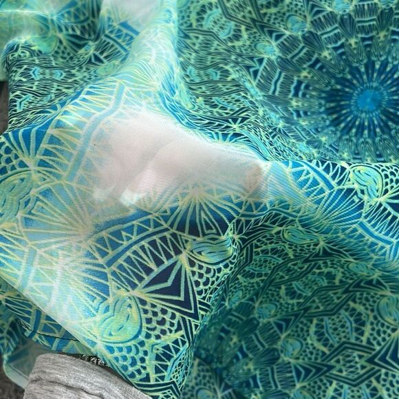 Dress Barn flowy Top - Picture 2 of 5